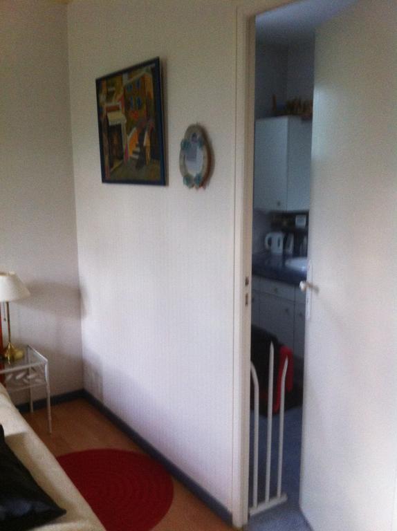 Chambre D'Hotes Dyrslot Saint-Denis-de-Pile Buitenkant foto